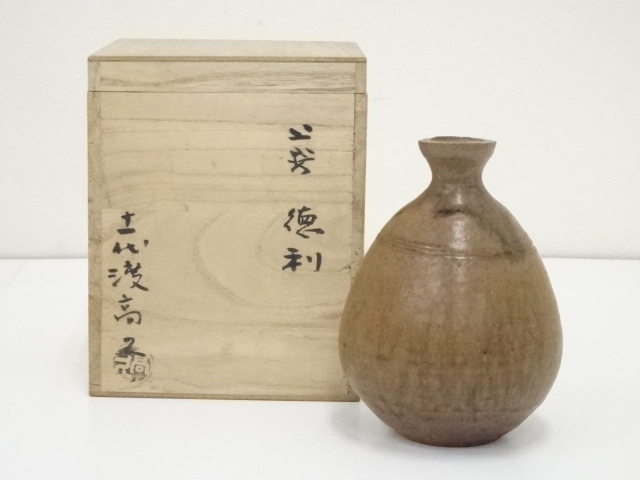 第十一代 上野焼き 渡 高久作品です。